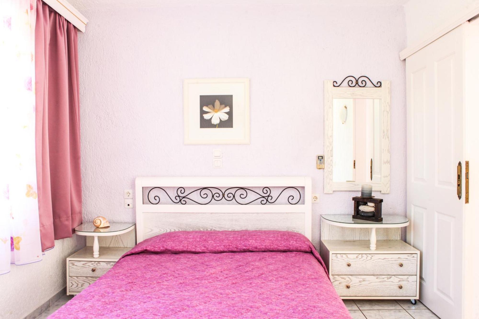 Ostria Apart otel Aya Paraskevi Dış mekan fotoğraf