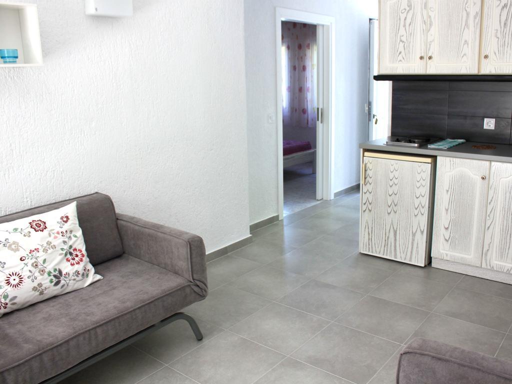Ostria Apart otel Aya Paraskevi Dış mekan fotoğraf