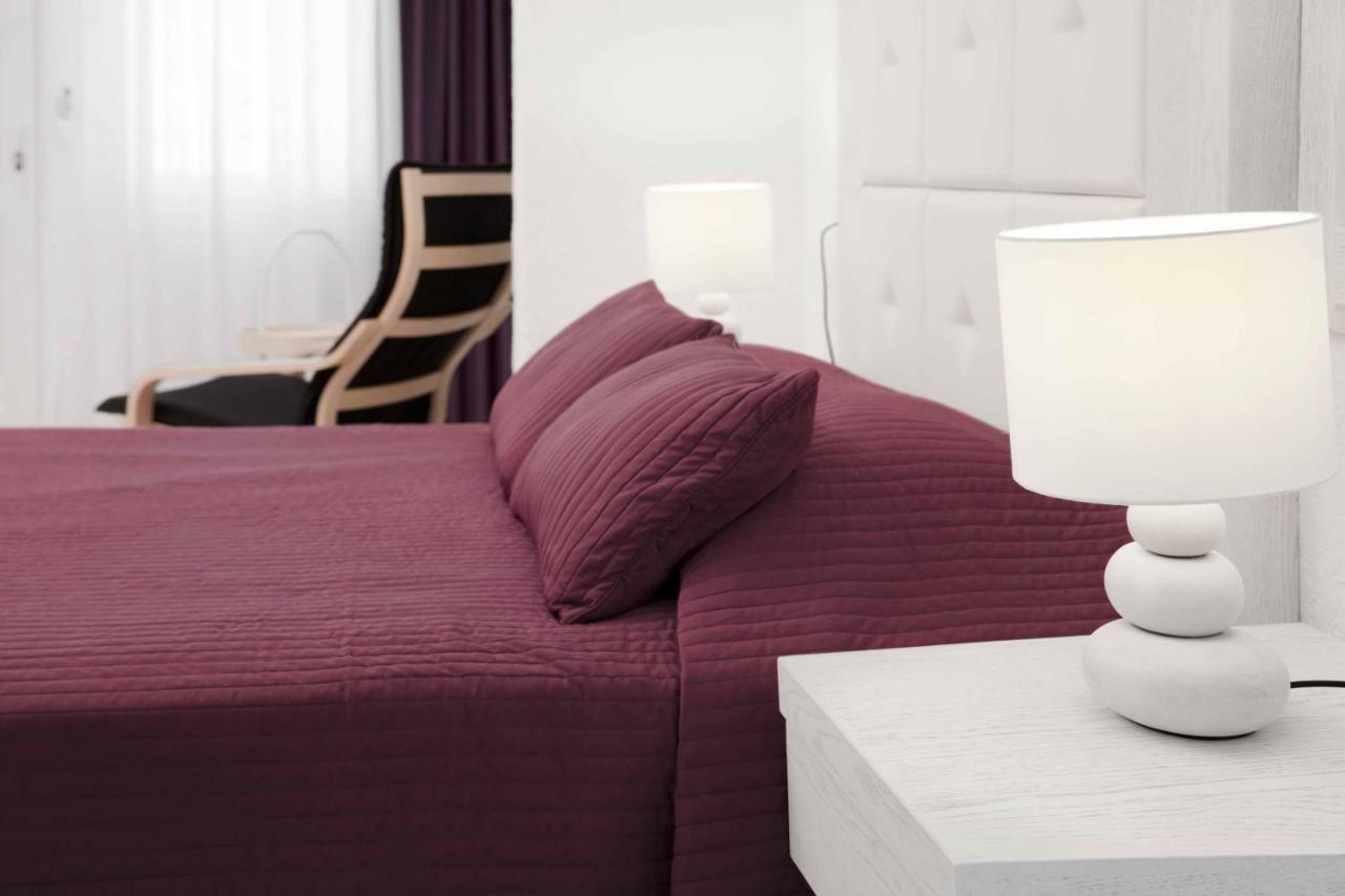 Ostria Apart otel Aya Paraskevi Dış mekan fotoğraf