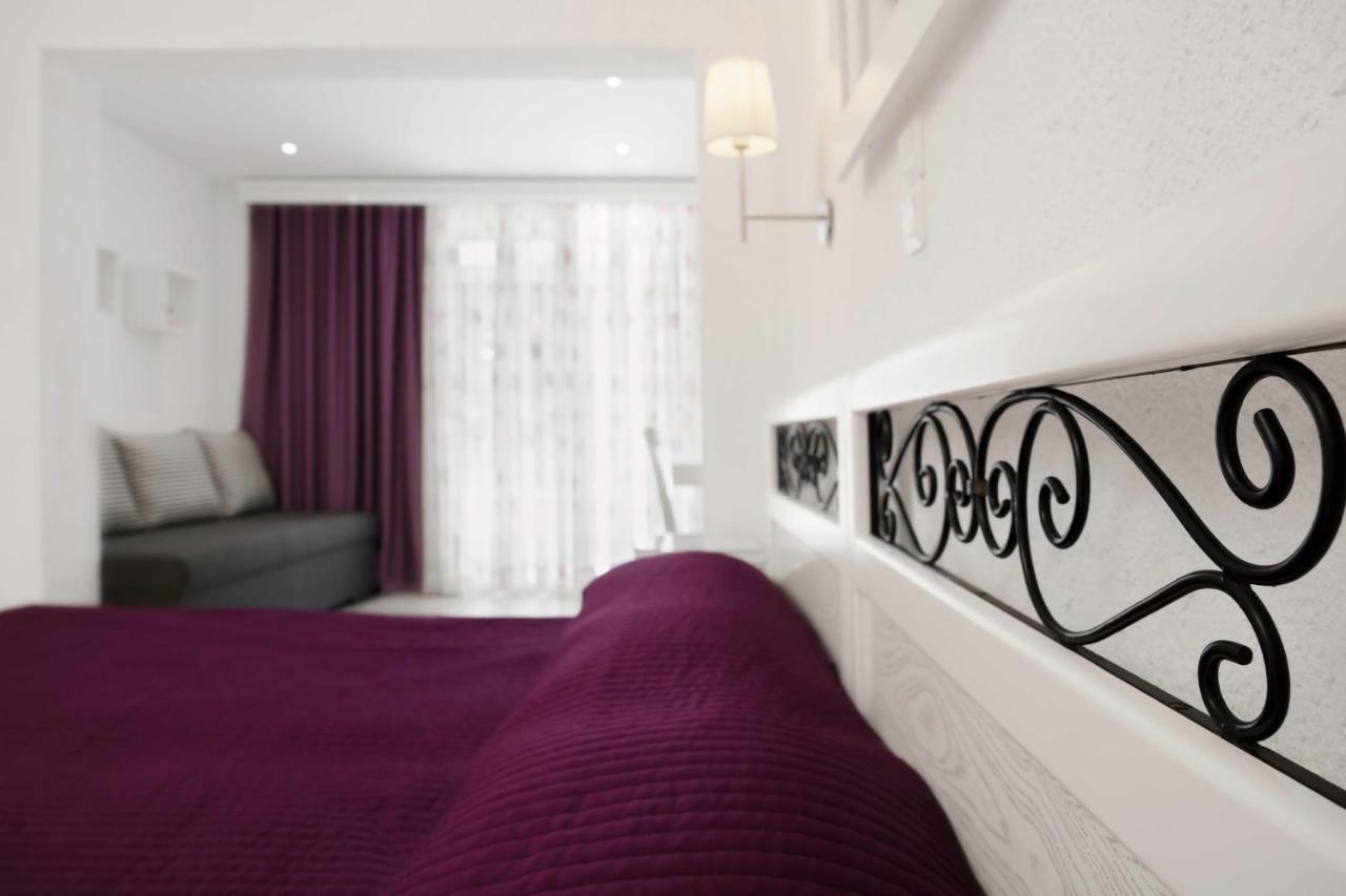 Ostria Apart otel Aya Paraskevi Dış mekan fotoğraf